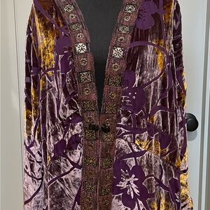 Soft Surroundings Purple and Gold Velvet Top